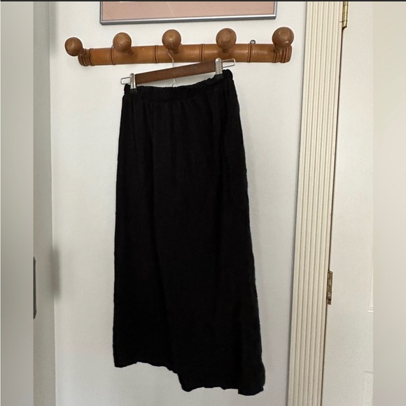 Ozma of California Silk Noil cropped pants. Fit up to 27” waist comfortably IMO - Picture 4 of 5